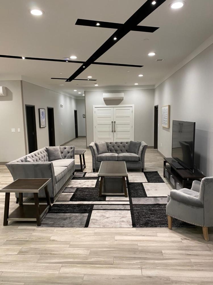 Three-Bedroom King Suite - Non-Smoking interior